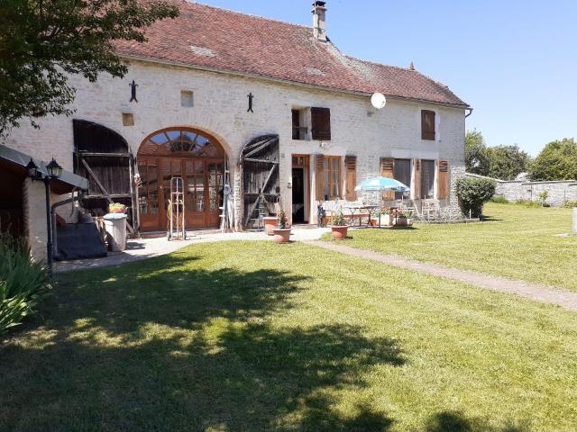 Maison vente à Troyes, Avirey-lingey