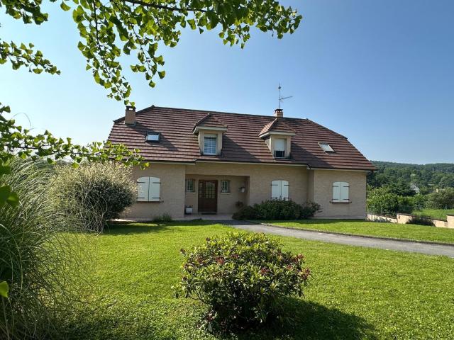 Maison vente à Dole, Jouhe