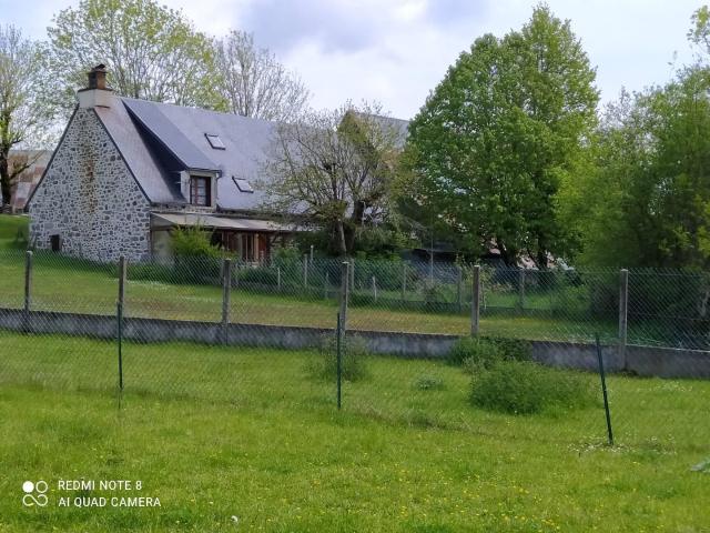 Maison vente à Mauriac, Saint-etienne-de-chomeil