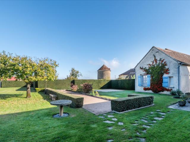 Maison vente à Chevannais, Carisey