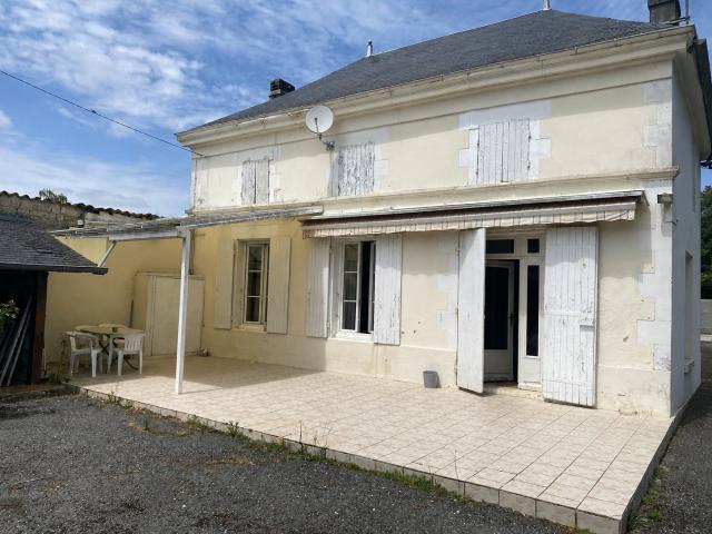 Maison vente à Saint-Jean-d'Angély, La Vergne
