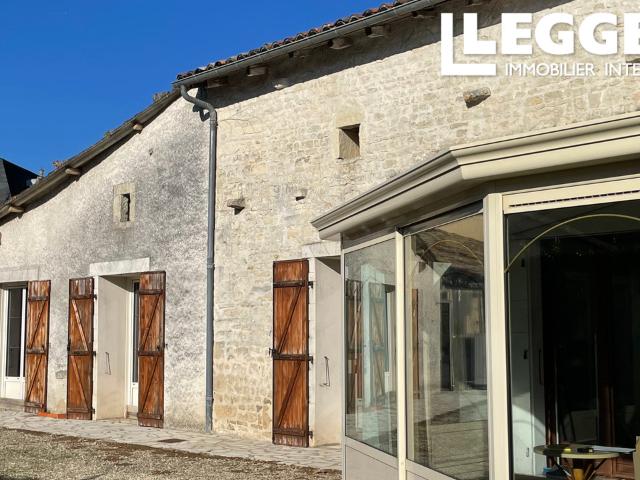 Maison vente à Confolens, Saint-amant-de-boixe