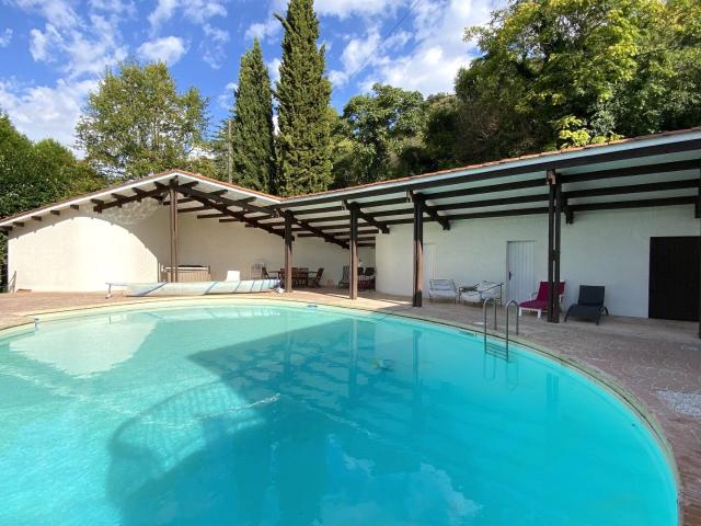 Maison vente à Angoulême, Aignes-et-puypéroux