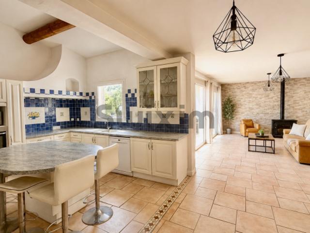 Maison vente à Nîmes, Goudargues