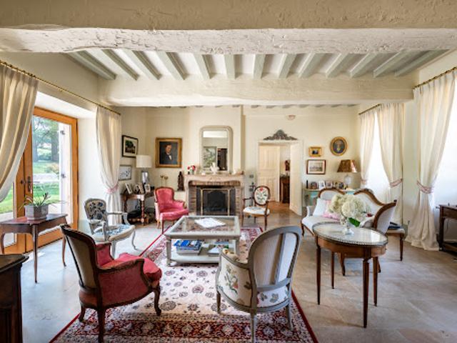Maison vente à Chalon-sur-Saône, Cormatin