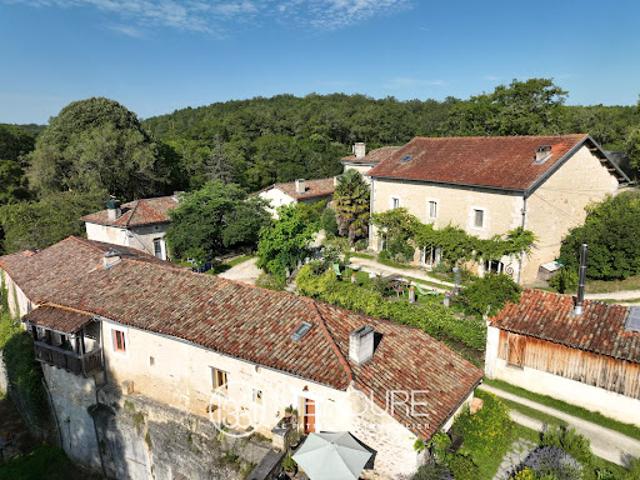 Maison vente à Angoulême, Aignes-et-puypéroux