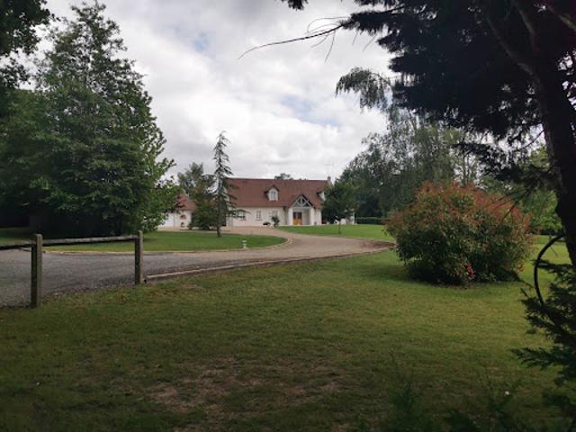 Maison vente à Vierzon, Genouilly