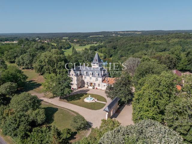Château vente à Angoulême, Aignes-et-puypéroux