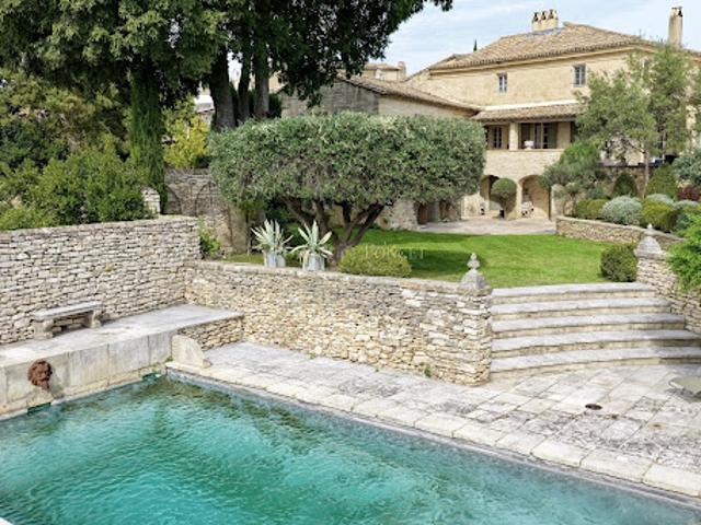 Maison vente à Nîmes, Saint-maximin