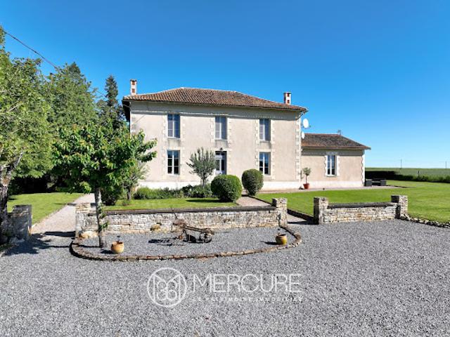 Maison vente à Confolens, Saint-coutant