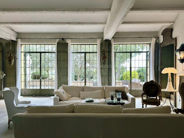 Maison vente à Nîmes, Saint-maximin