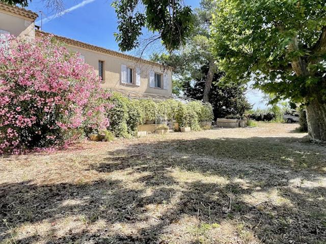 Maison vente à Arles