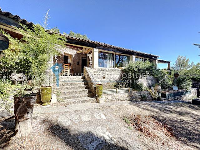 Maison vente à Apt, Murs
