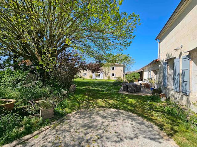 Maison vente à Saintes