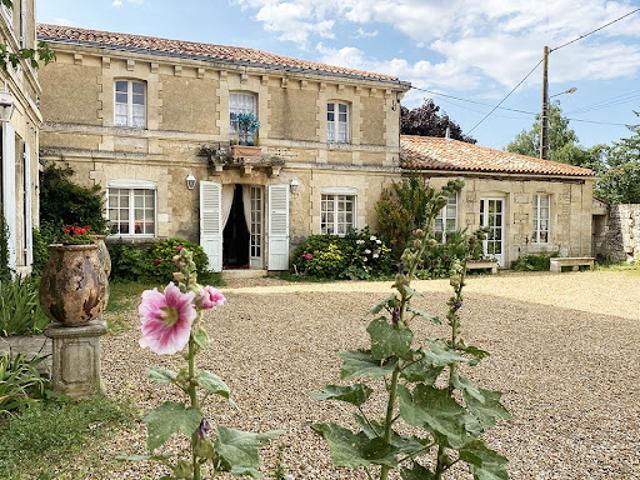 Maison vente à Fontenay-le-Comte, Fontenay-le-comte