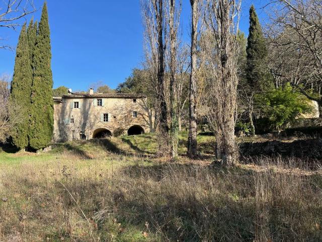 Maison vente à Apt, Ménerbes