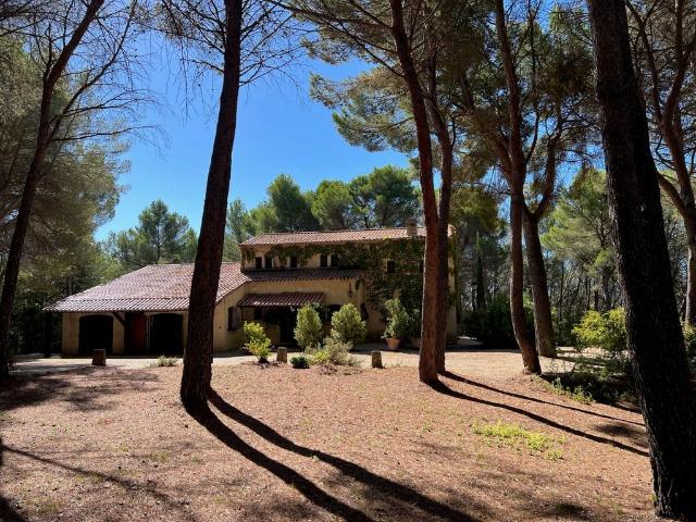 Maison vente à Aix-en-Provence, Lambesc
