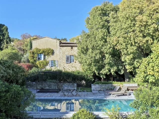 Maison vente à Nîmes, Montaren-et-saint-médiers