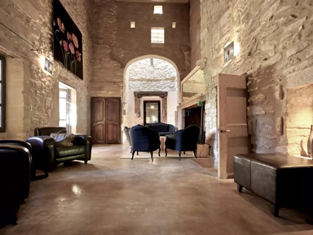 Maison vente à Nîmes, Montaren-et-saint-médiers
