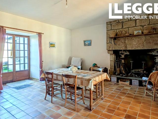 Maison vente à La Congerie, Mialet