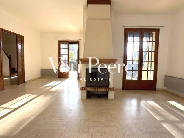 Maison vente à Villeneuve-lès-Avignon, Gard