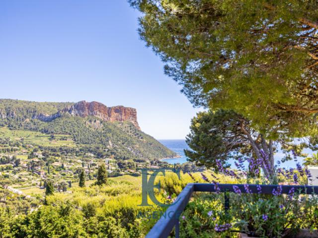 Maison vente à Marseille, Cassis