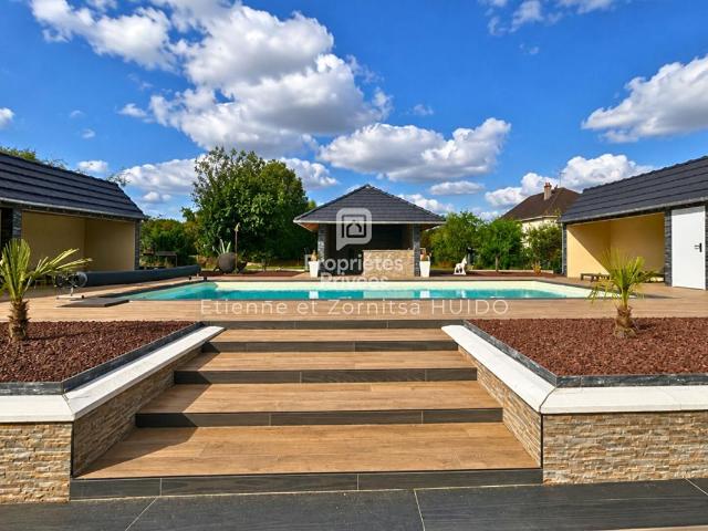 Villa vente à Issoudun, Centre-Val de Loire