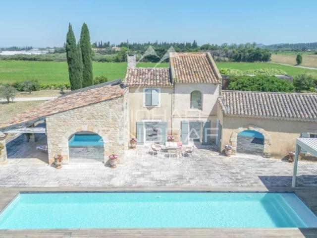 Maison vente à Arles, Bouches-du-Rhône
