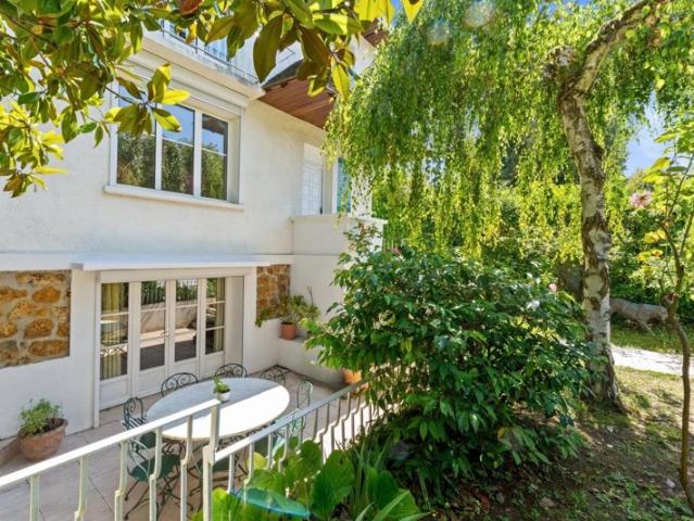 Maison vente à Marnes-la-coquette