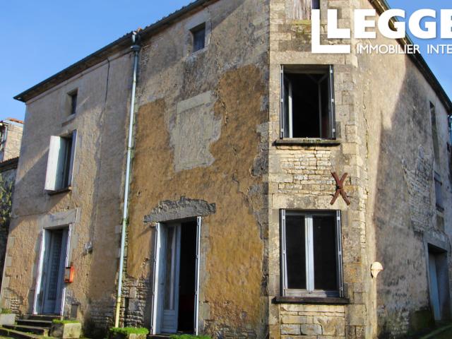 Maison vente à Confolens, Tusson