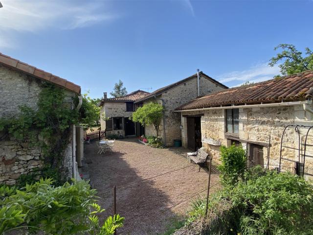 Maison vente à Nontron, Brantôme