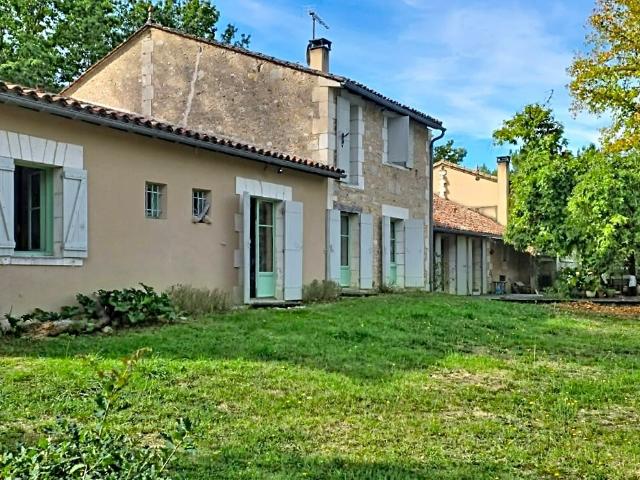 Maison vente à Les Grézeaux, Saint-Étienne-de-Puycorbier