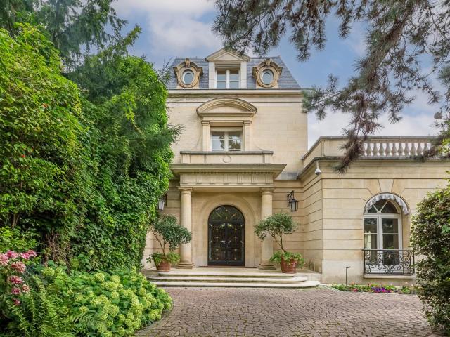 Maison vente à Paris, Île-de-France