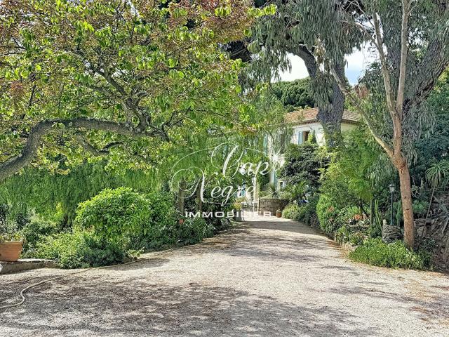 Maison vente à Arrondissement de Toulon, Bormes-les-mimosas