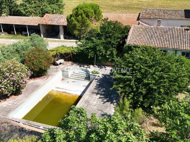 Maison vente à Carpentras, Pernes-les-fontaines
