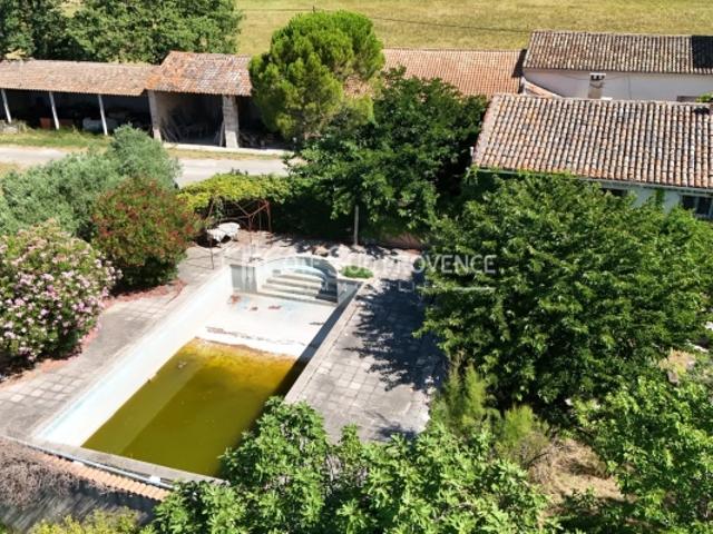 Maison vente à Carpentras, Pernes-les-fontaines