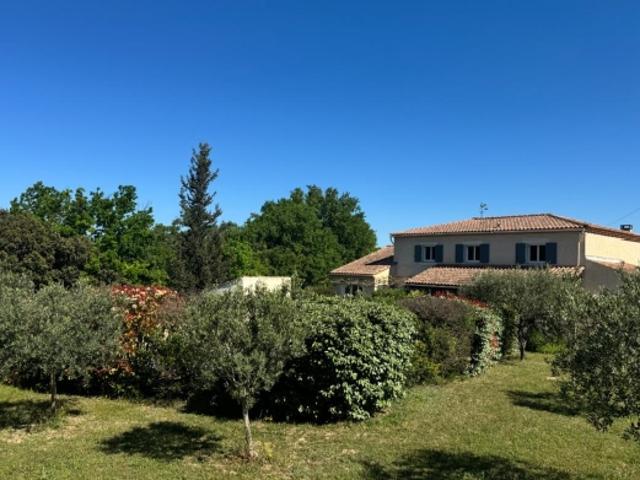 Maison vente à Arles, Eyragues