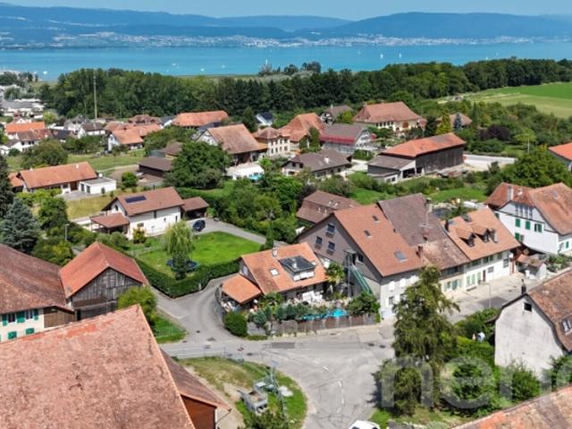 Mehrfamilienhaus kaufen in Chevroux, Waadt