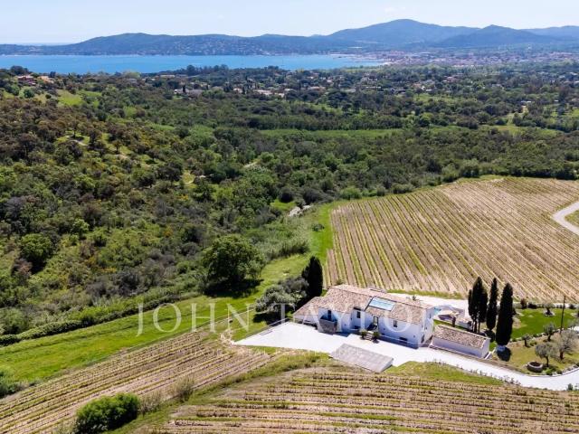 Maison location à Arrondissement de Draguignan, Grimaud