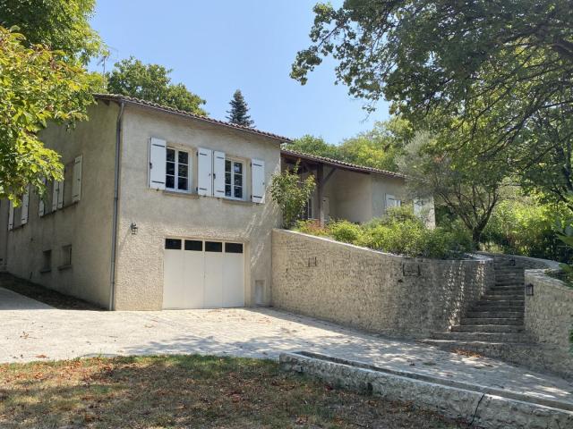 Maison vente à Angoulême, Saint-amant