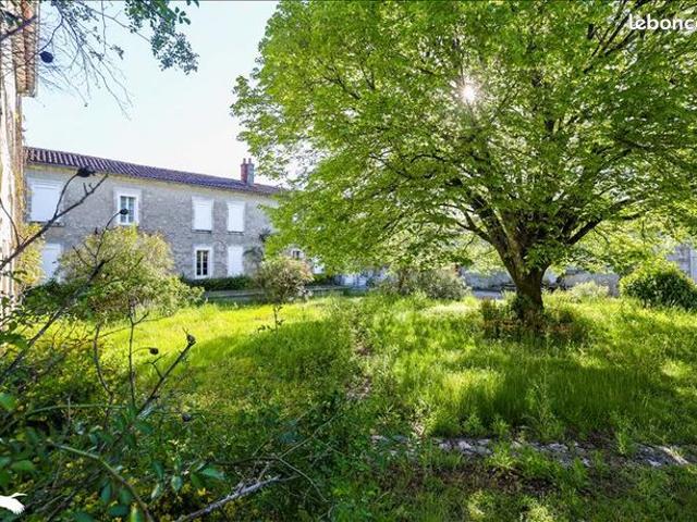 Maison vente à Cognac, Angeac-champagne