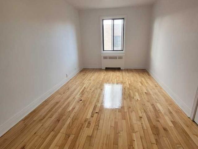 Apartment for rent in St. Leonard's, Quebec
