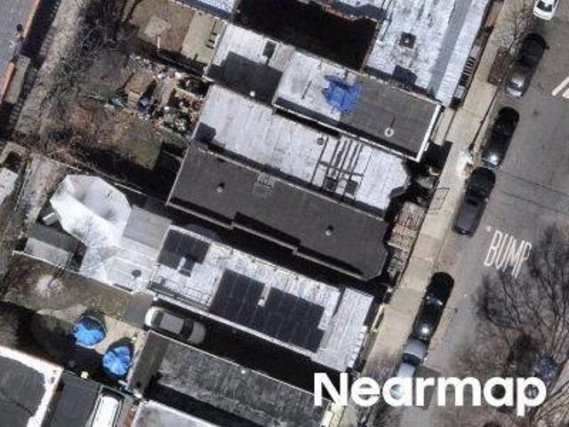 House for sale in The Bronx, Arverne