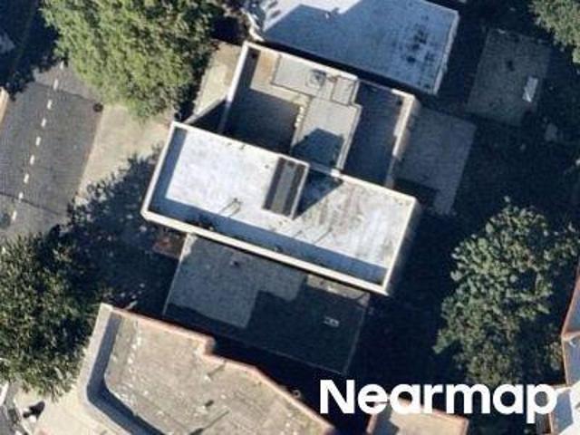 House for sale in The Bronx, Arverne