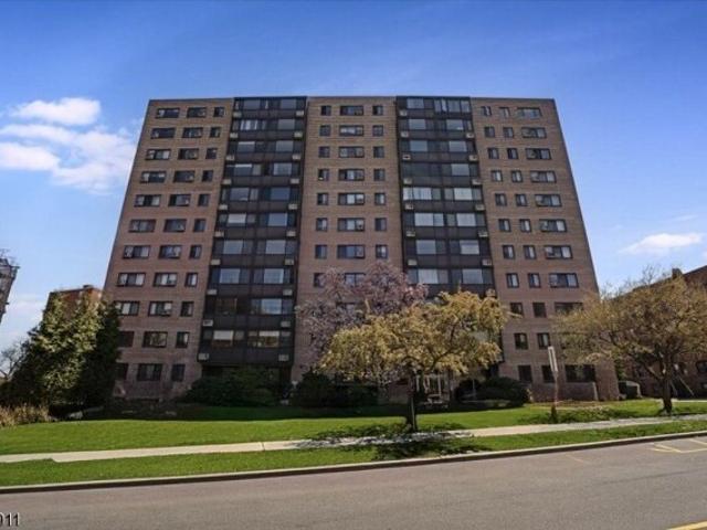 Condo for sale in Hackensack, New Jersey