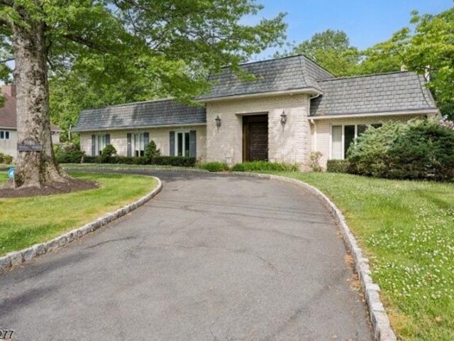 House for sale in Mountainside, New Jersey