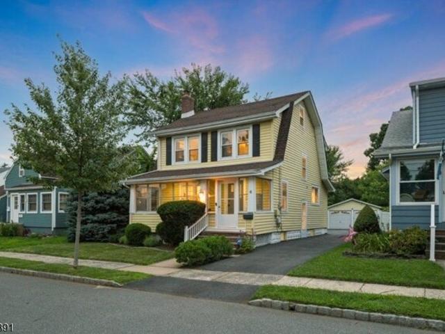 House for sale in Springfield, New Jersey