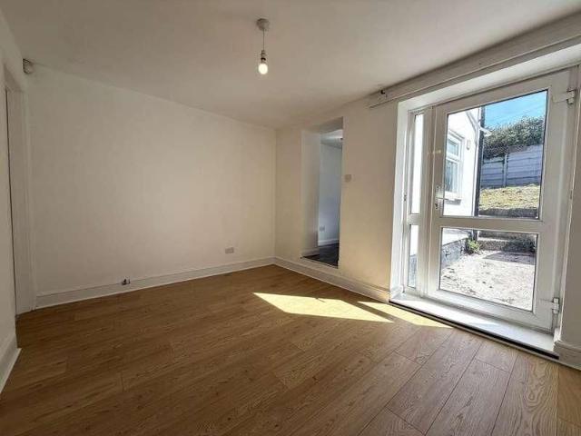 House for rent in Tower Hamlets, Dover