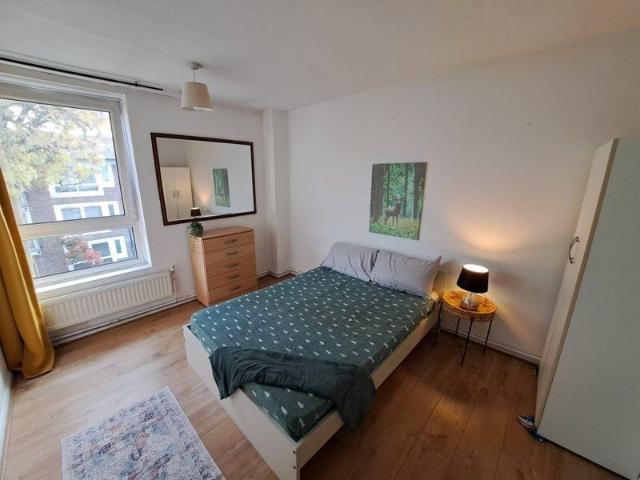 Room for rent in Maryland, Greater London