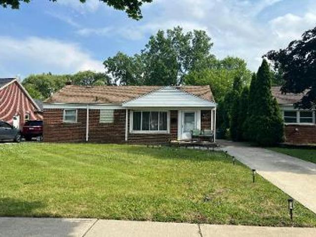 House for sale in Dearborn
